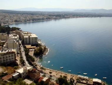 Αλλοδαπός εξέδιδε γυναίκα σε ξενοδοχείο στο Λουτράκι - Πως τους ανακάλυψε η Αστυνομία